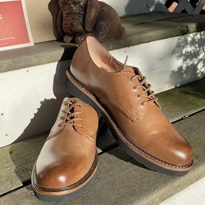 NWOT Taos work it Oxford Taupe size 9